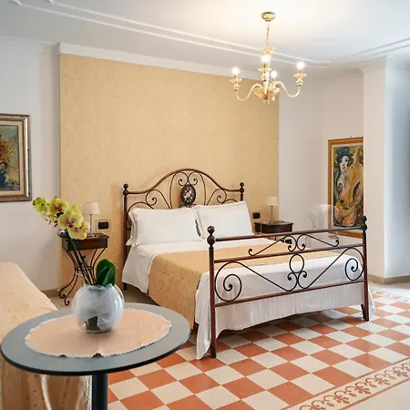 Palazzo Krataiis 4*
